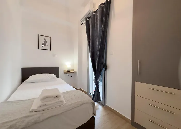 San Bernardino C1 Cozy Apt In Athens